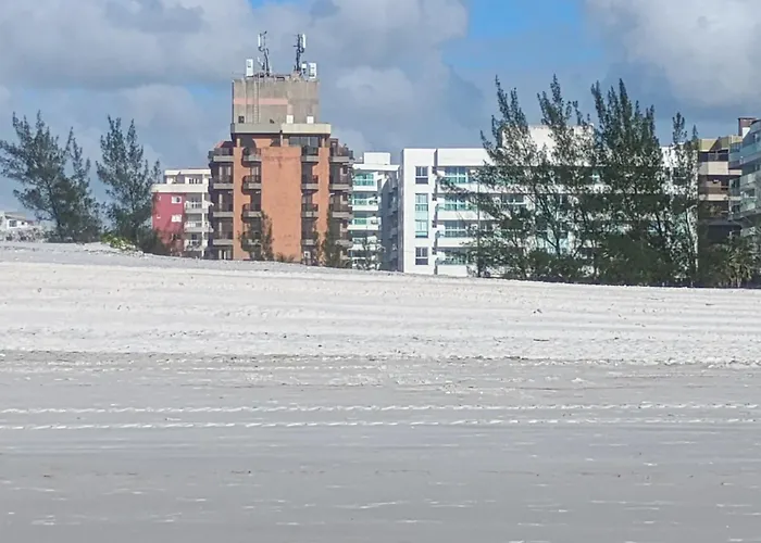 charmoso em frente a praia em Cabo Frio